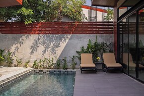 Sea Two Pool Villa Resort