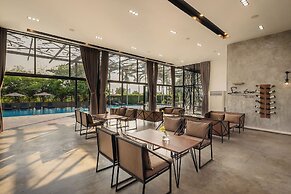 Sea Two Pool Villa Resort