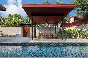 Sea Two Pool Villa Resort