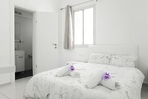 Kerem Hateiminim Apartments