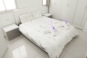 Kerem Hateiminim Apartments