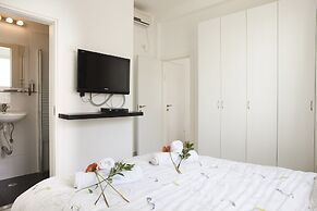 Kerem Hateiminim Apartments