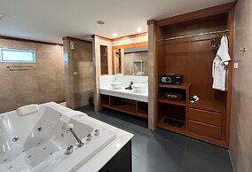 Villa Tantawan Resort And Spa