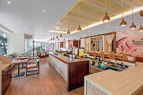 A La Carte Da Nang Beach