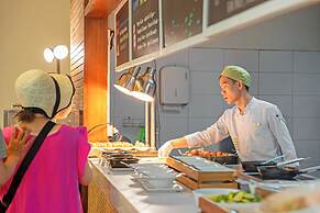 A La Carte Da Nang Beach