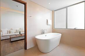 A La Carte Da Nang Beach