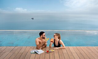 A La Carte Da Nang Beach