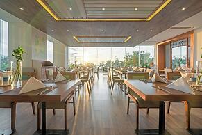 A La Carte Da Nang Beach