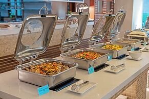 A La Carte Da Nang Beach