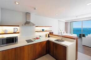 A La Carte Da Nang Beach