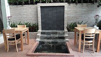 The Flora Boutique Hotel