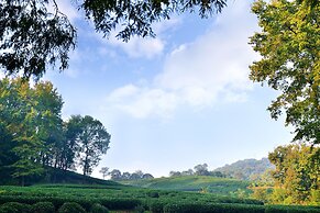 Millennium Resort Hangzhou