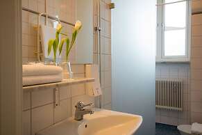 Hotell Aston
