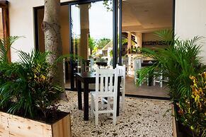 Uolis Nah Hotel Villas