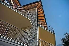 Residenza Le Due Torri Apartments