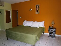 Coral Seas Beach Resort