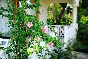 Coral Seas Beach Resort