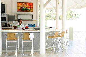 Coral Seas Beach Resort