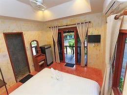 Secret Garden Village