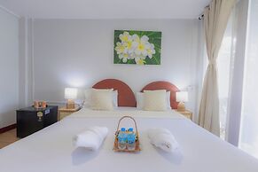 Phi Phi Cozy Seafront Resort