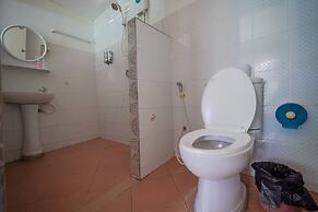 Phi Phi Cozy Seafront Resort