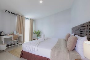Phi Phi Cozy Seafront Resort