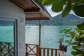 Phi Phi Cozy Seafront Resort