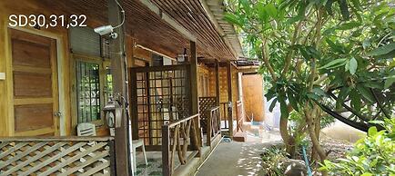 Phi Phi Cozy Seafront Resort