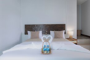 Phi Phi Cozy Seafront Resort