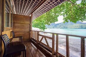 Phi Phi Cozy Seafront Resort