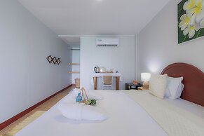 Phi Phi Cozy Seafront Resort