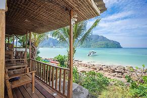Phi Phi Cozy Seafront Resort