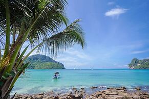 Phi Phi Cozy Seafront Resort