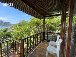 Phi Phi Cozy Seafront Resort