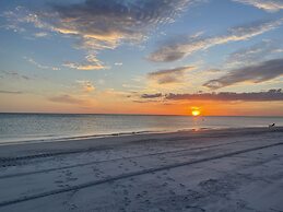 Sea Club I Beach Resort