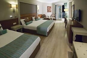 Side Crown Palace Ultra All Inclusive