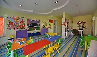 Side Crown Palace Ultra All Inclusive