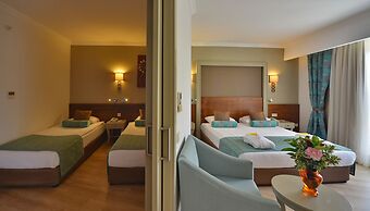 Side Crown Palace Ultra All Inclusive