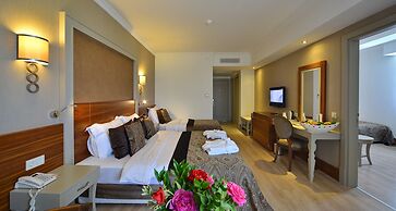 Side Crown Palace Ultra All Inclusive