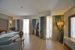 Side Crown Palace Ultra All Inclusive