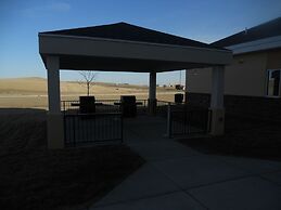 Hawthorn Extended Stay by Wyndham Dickinson