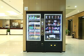 Holiday Inn Express Shanghai Gongkang by IHG