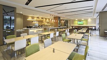 Holiday Inn Express Shanghai Gongkang by IHG