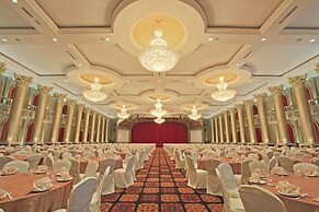 Harmoni One Convention Hotel & Service Apartments