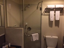 Harmoni One Convention Hotel & Service Apartments