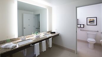 Holiday Inn Express & Suites Pocatello by IHG