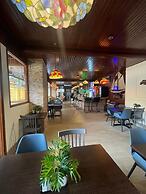Hotel Costa Inn