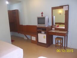 Black & White Bungalows