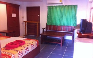 Black & White Bungalows