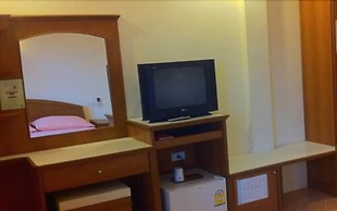 Black & White Bungalows